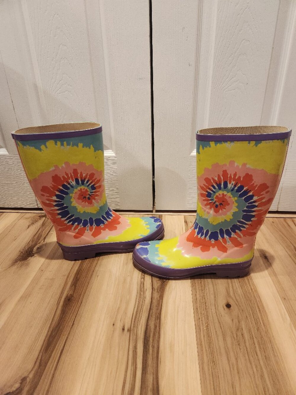 Tie-dye rain boots women's size 9